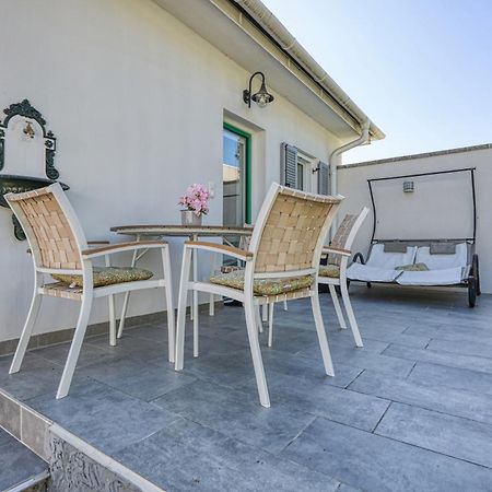 The Doors Boutique Apartments Mosonmagyarovar Exterior photo