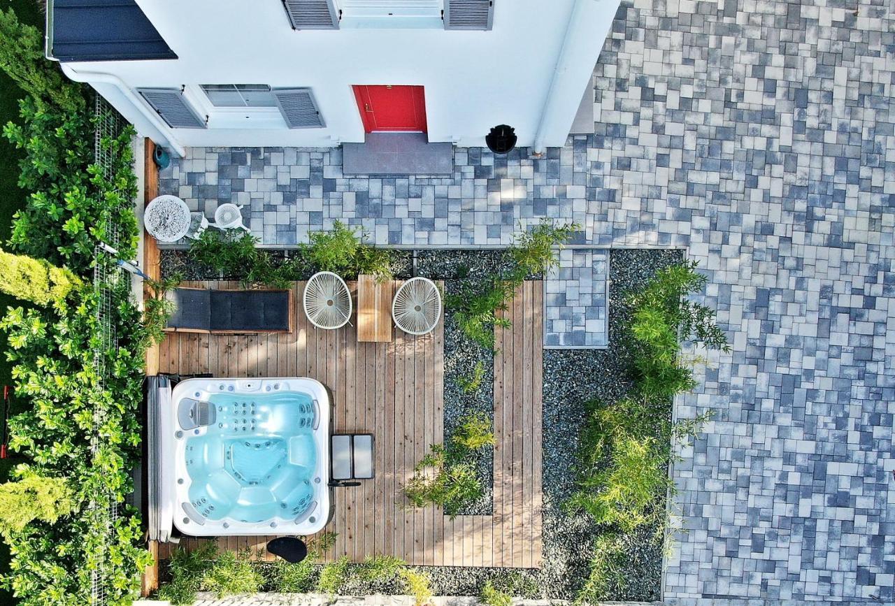 The Doors Boutique Apartments Mosonmagyarovar Exterior photo