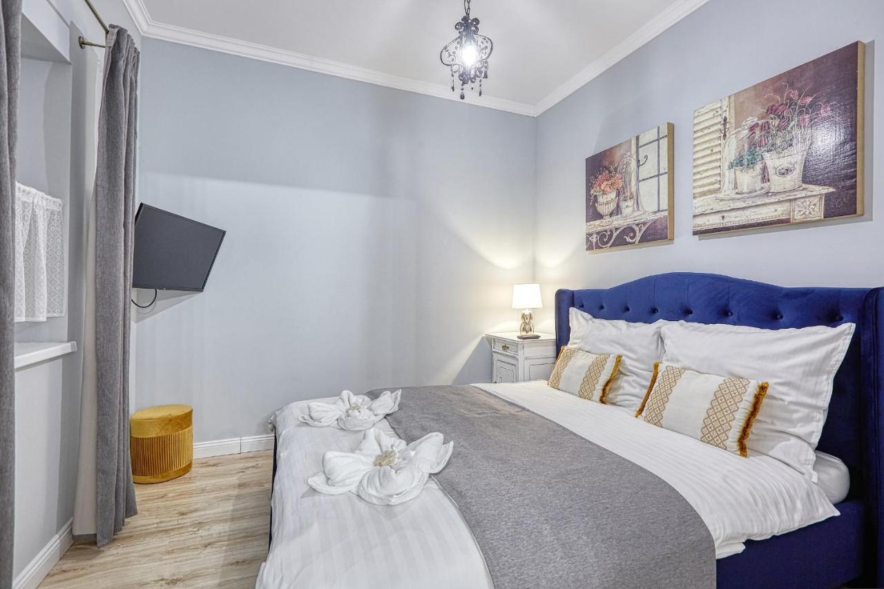 The Doors Boutique Apartments Mosonmagyarovar Exterior photo